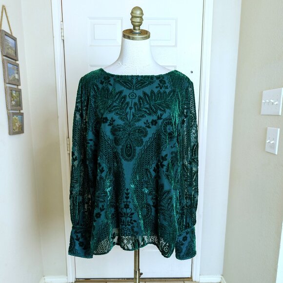 Soft Surroundings Tops - Soft Surroundings Emerald Green Burnout Velvet Blouse Size L Floral Poet Sleeve